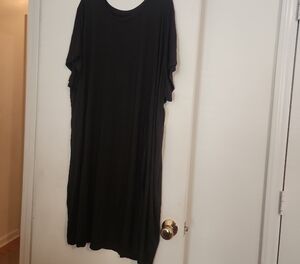 torrid Black Short-Sleeve Maxi Dress